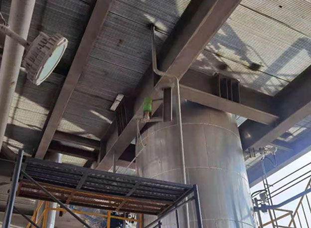 Na-22放射性儀表 多晶硅生產(chǎn)裝置儲(chǔ)罐測(cè)控現(xiàn)場(chǎng)(圖2) Na-22放射性儀表 多晶硅生產(chǎn)裝置儲(chǔ)罐測(cè)控現(xiàn)場(chǎng)(圖2)