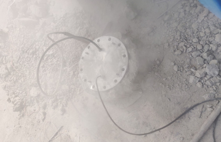 利馬克雷達物位計在水泥倉中的應(yīng)用案例