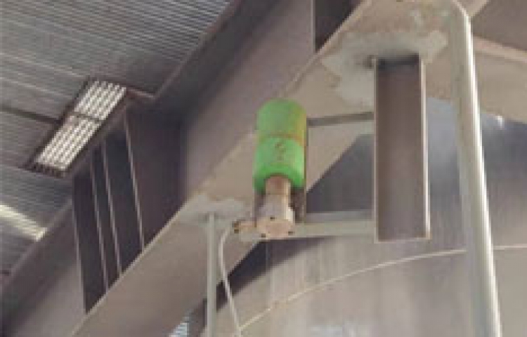 Na-22放射性?xún)x表 多晶硅生產(chǎn)裝置儲(chǔ)罐測(cè)控現(xiàn)場(chǎng)